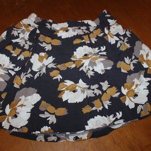 Old Navy Black with White/Tan floral Print Skirt - Women's Large